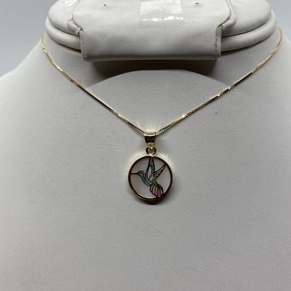 10K Gold Mother Pearl Hummingbird Box Necklace - Picture 6 of 11